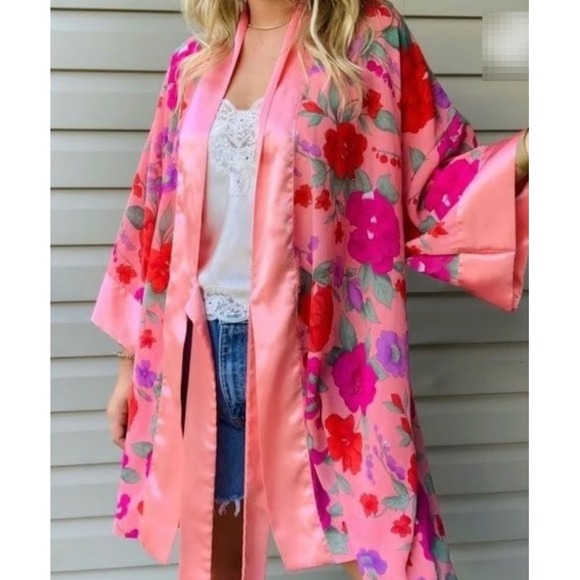 Vintage Victoria's Secret Gold Label Floral Wrap Kimono Robe One Size - Picture 1 of 9